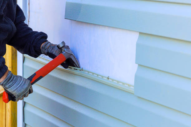 Reliable Wood Siding contractor in Staunton, IL by Creative Siding
